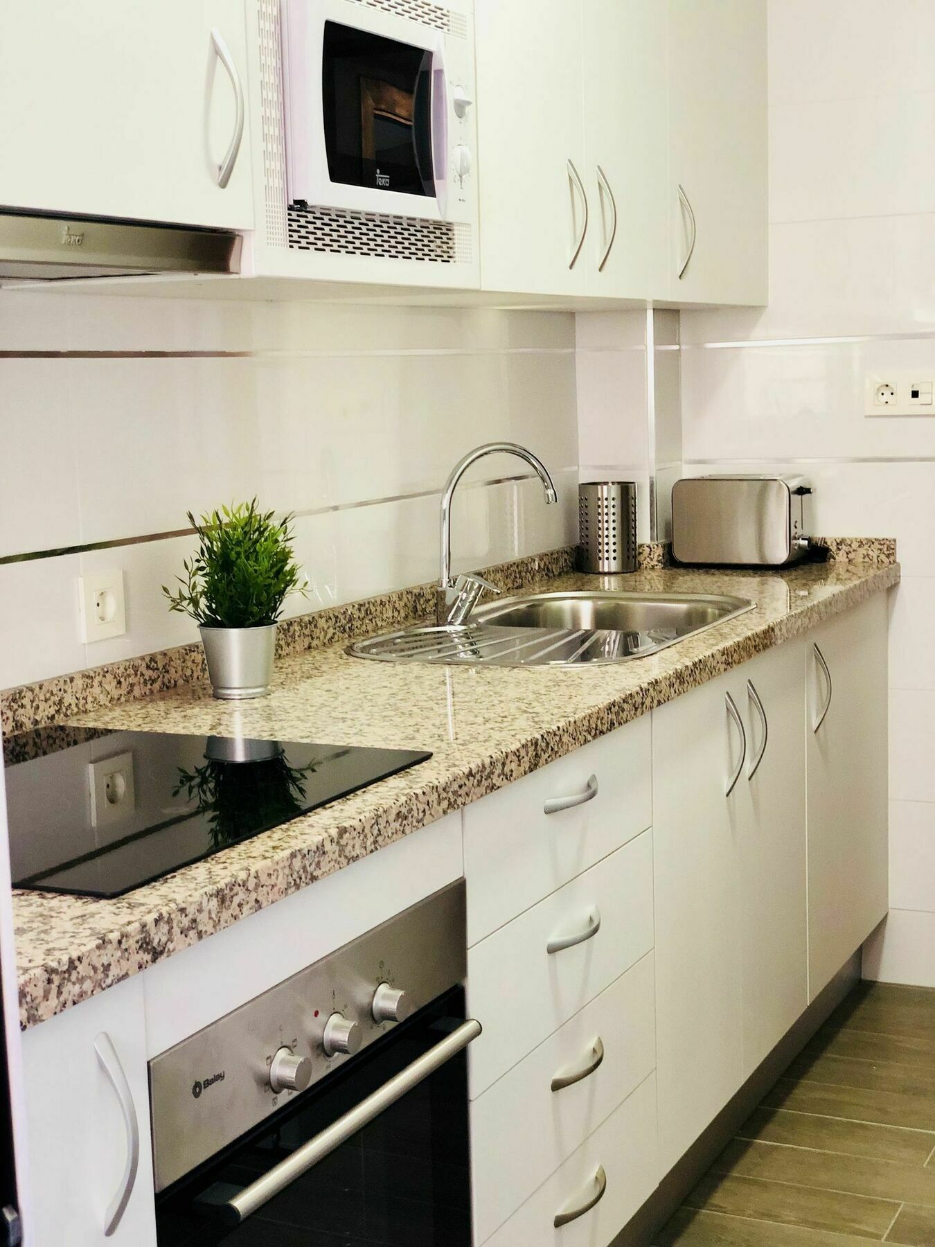 Apartamento Tuanfitrion Alhamar Granada